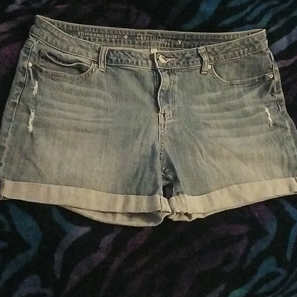 J lo Jean shorts